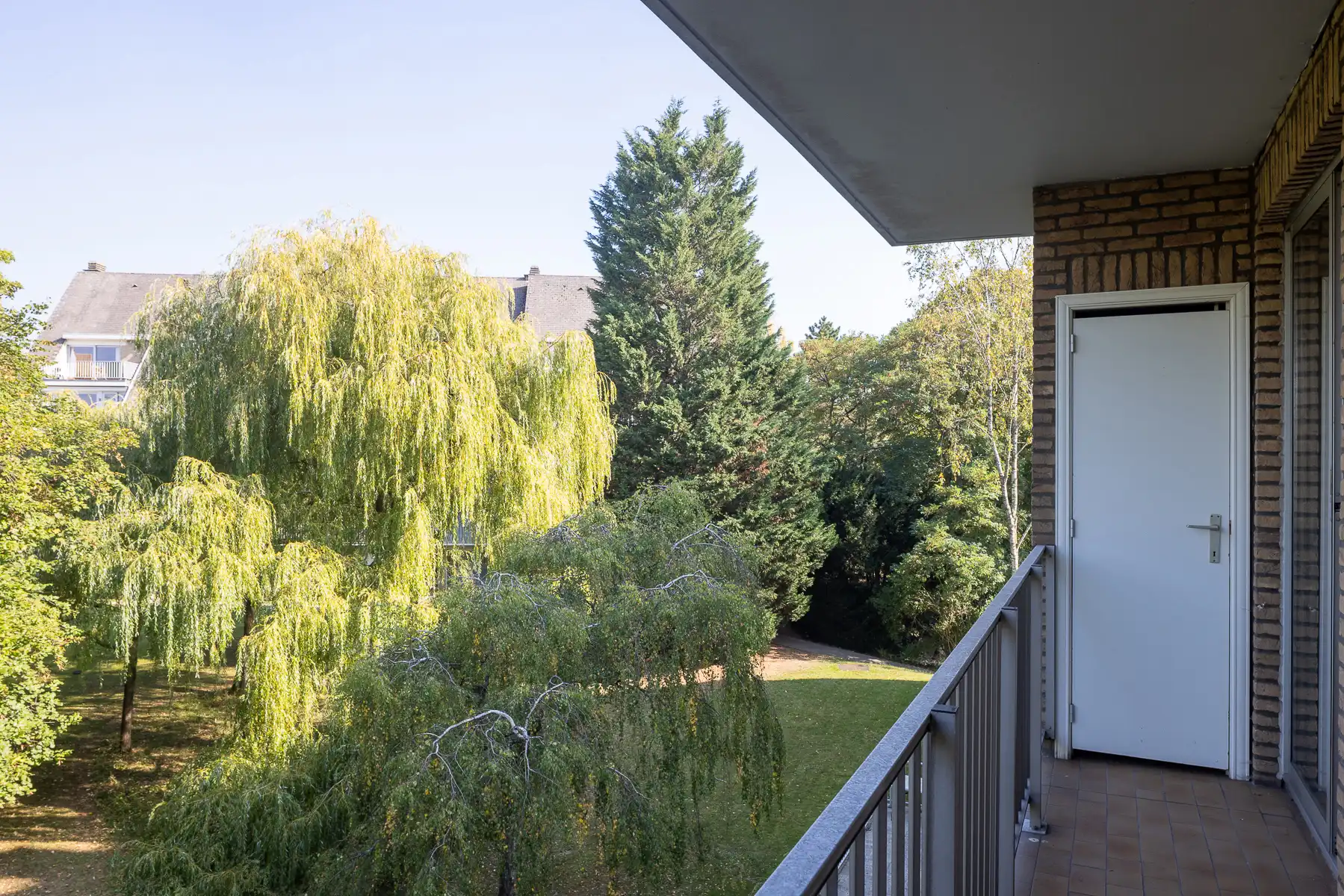 Appartement met twee slaapkamers en terras foto 13