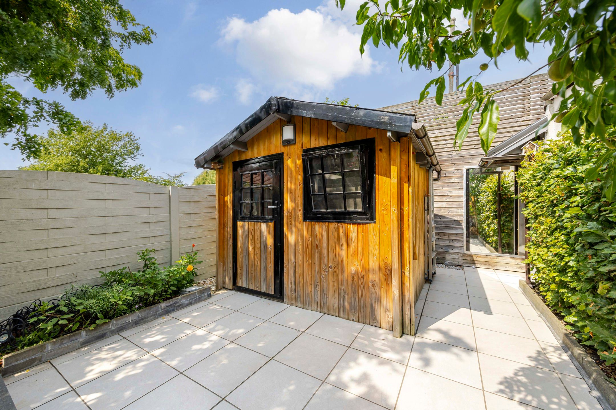 Instapklare rijwoning op uitstekende locatie foto 28