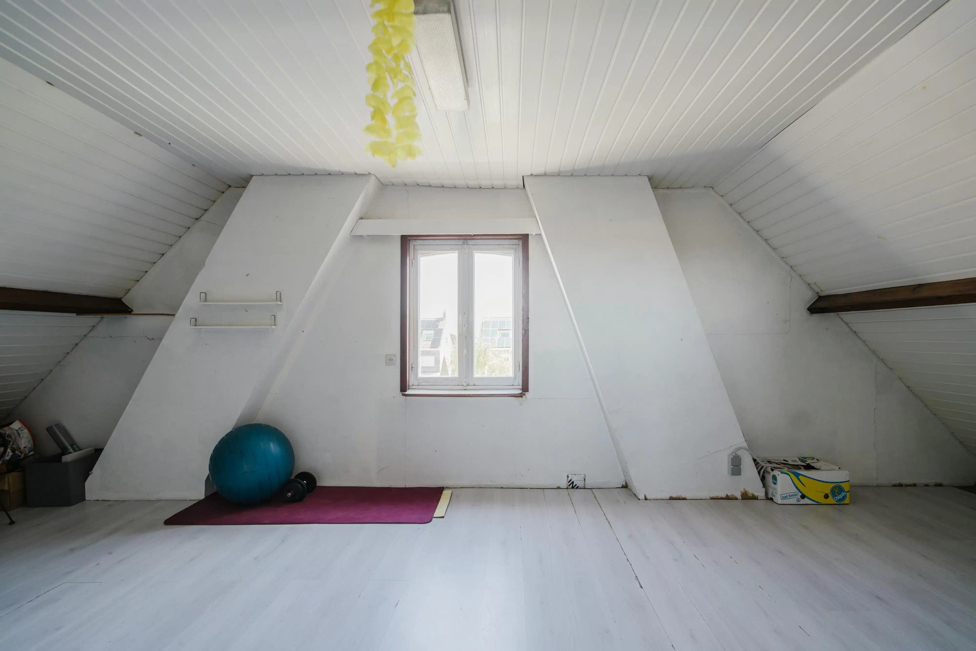 Instapklare woning met 1.200m² perceel in Heule. foto 13