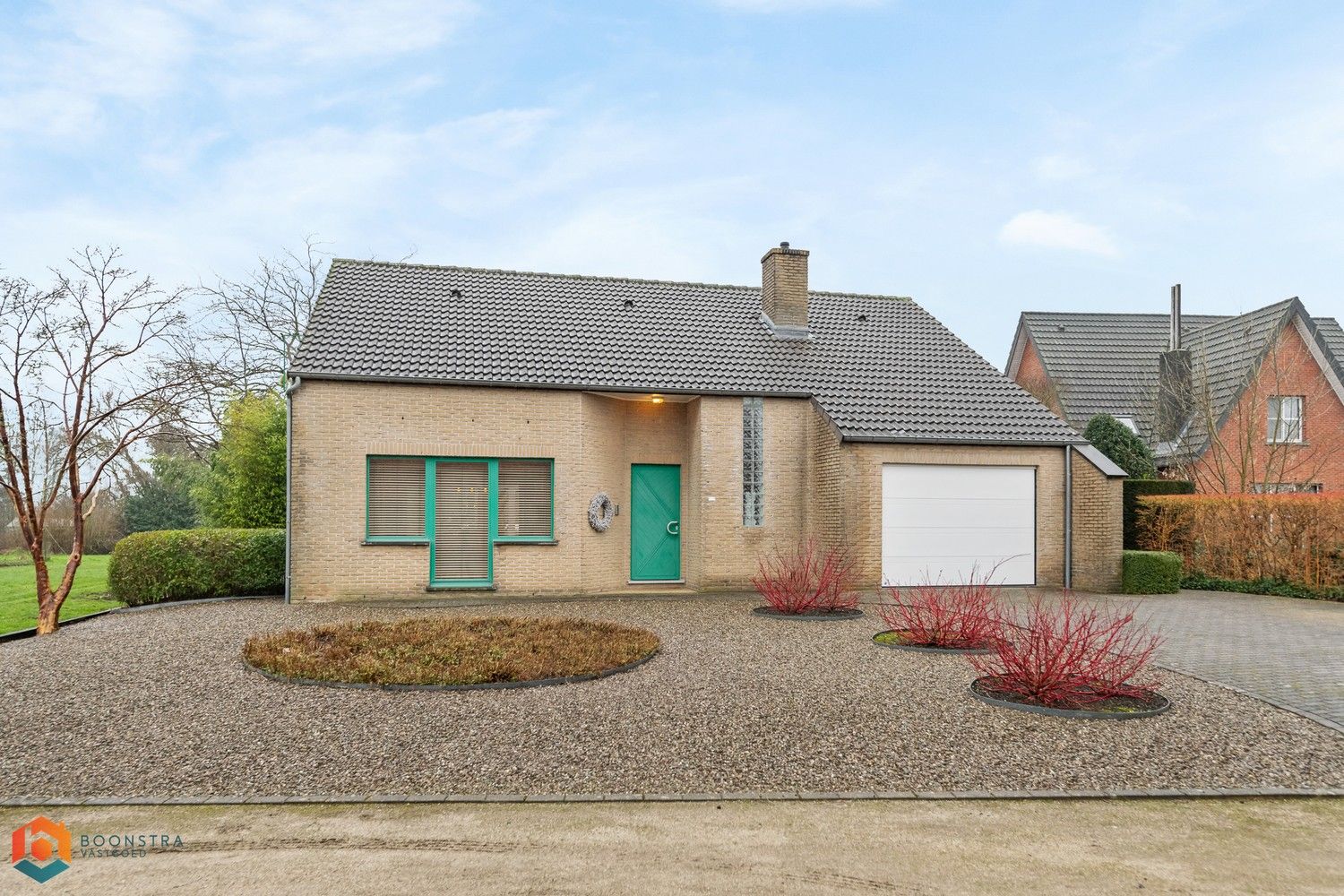 Instapklare woning met 4 slpkrs en sfeervolle tuin te Duffel foto 2