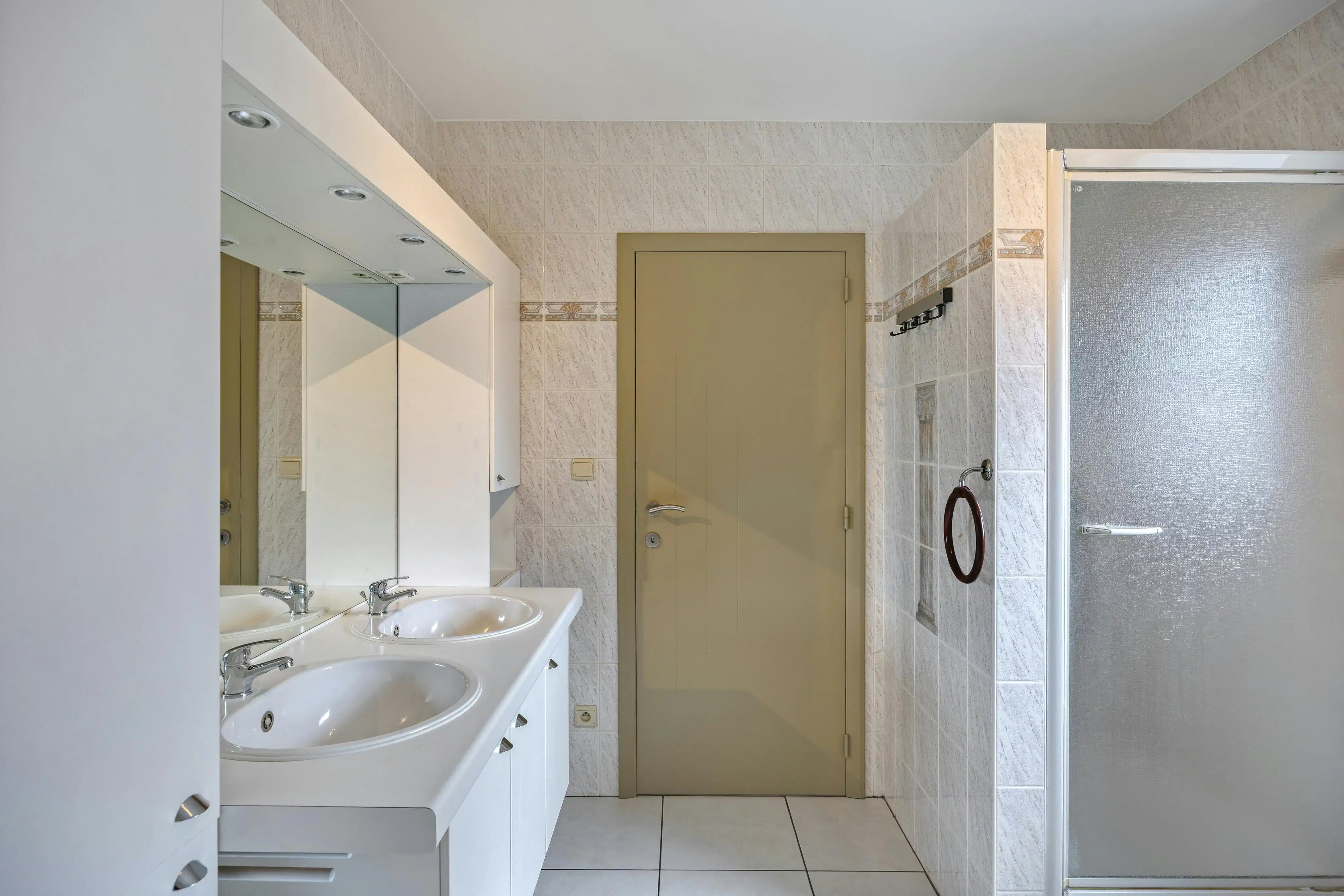 Instapklare woning met 4 slaapkamers te koop in Loenhout! foto 25