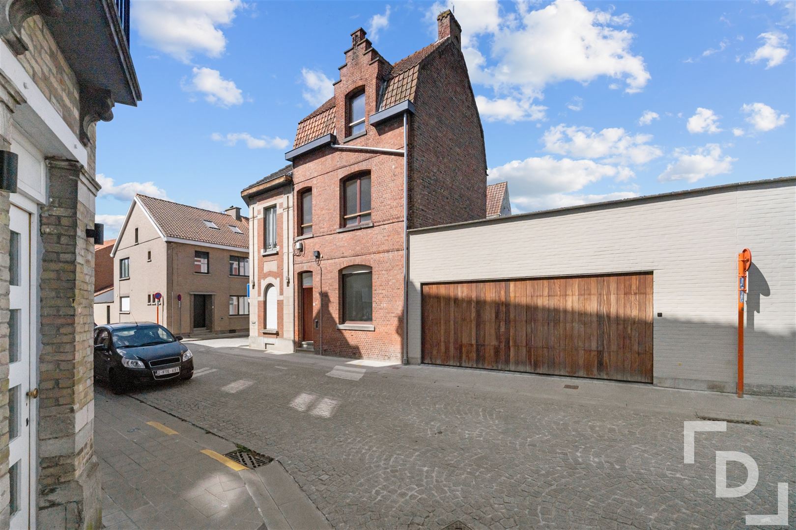 Stadswoning met terras te koop in centrum Ieper. foto 14