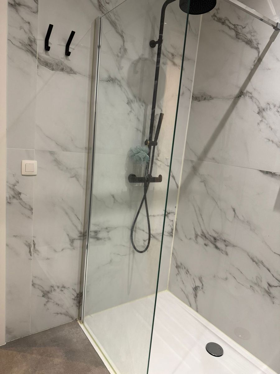 Moderne Nieuwbouwwoning met 4 spks en 2 badkamers foto 19