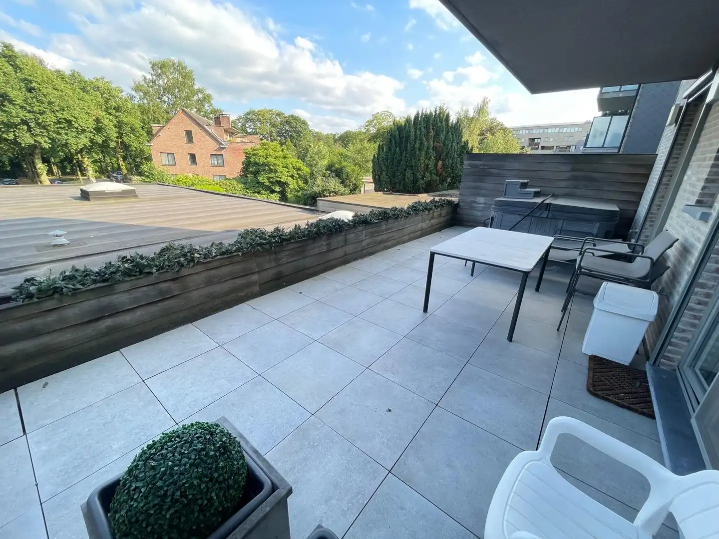 APPARTEMENT MET GROOT TERRAS foto {{pictureIndex}}