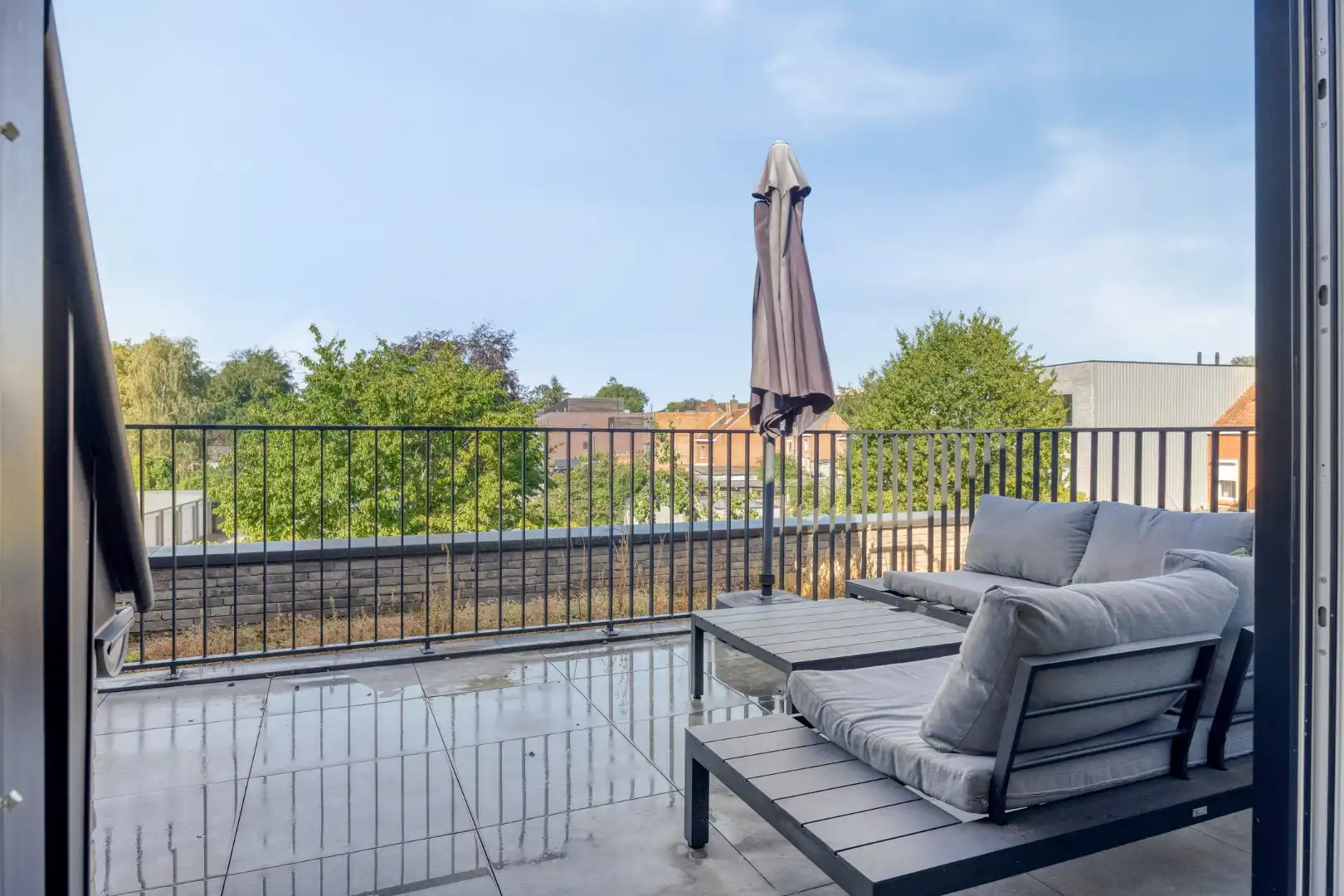 Recent appartement met 1 slpk, ruim terras en zolder in het centrum van Mol. foto 9