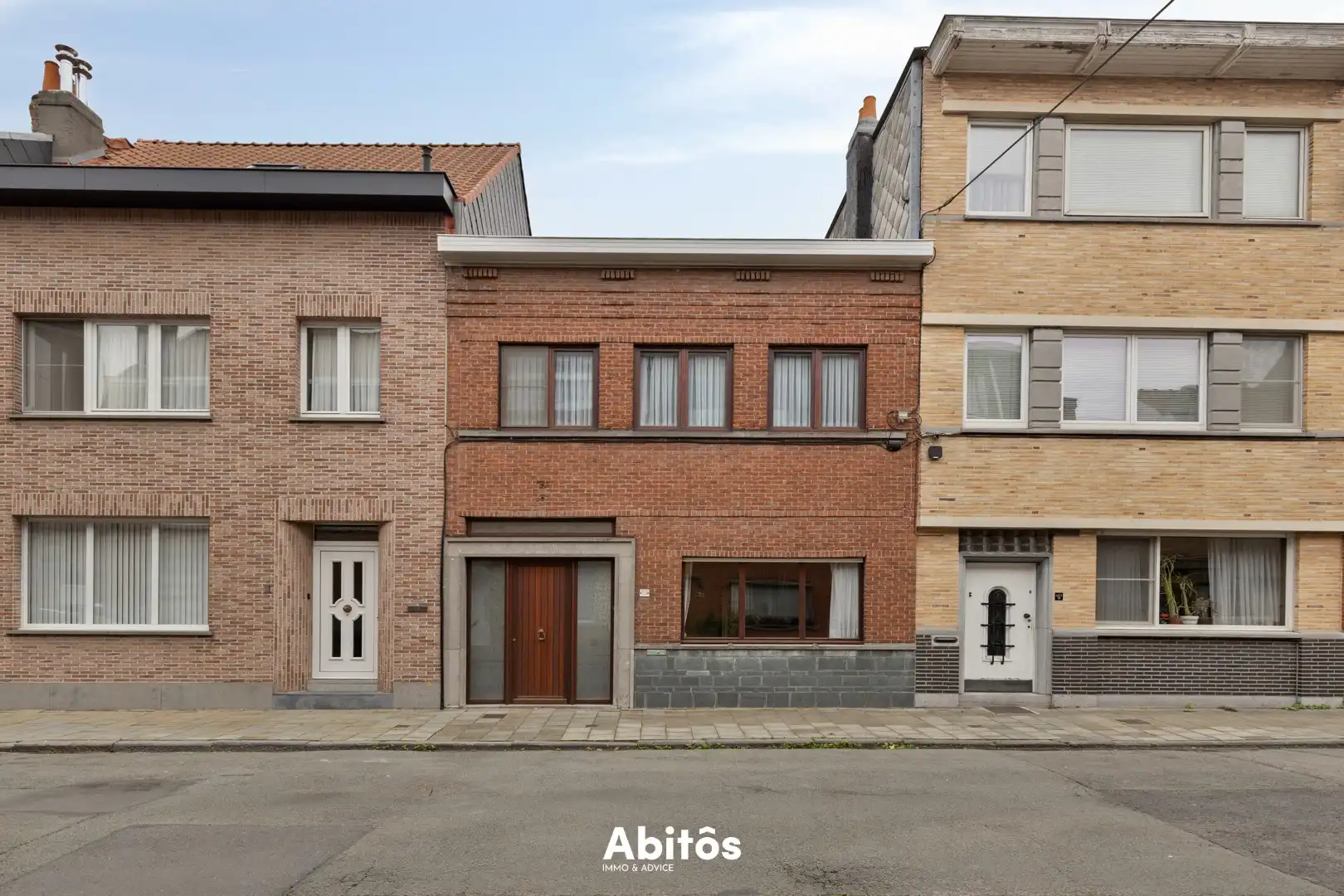 Hoofdfoto van de publicatie: Gezinswoning met uitzonderlijke tuin en atelier vlakbij Gent