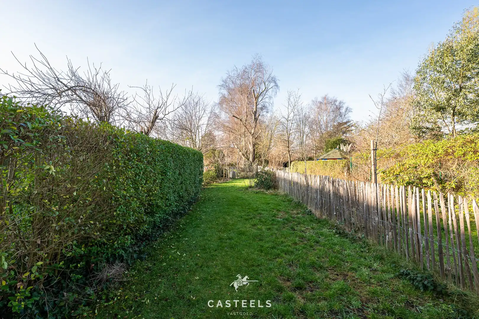 Instapklare gezinswoning met droomtuin en 3 slaapkamers foto 19