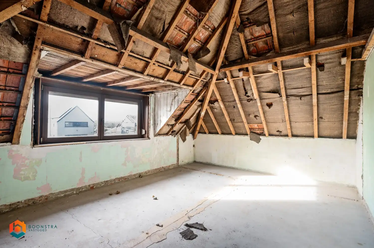 Verbouwproject met landelijk uitzicht op een perceel van 1.200m² foto 15