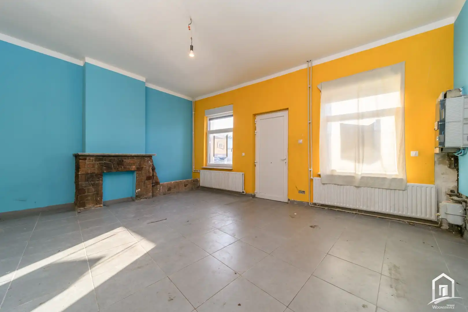 Totaal te renoveren gezinswoning te Erembodegem foto 2