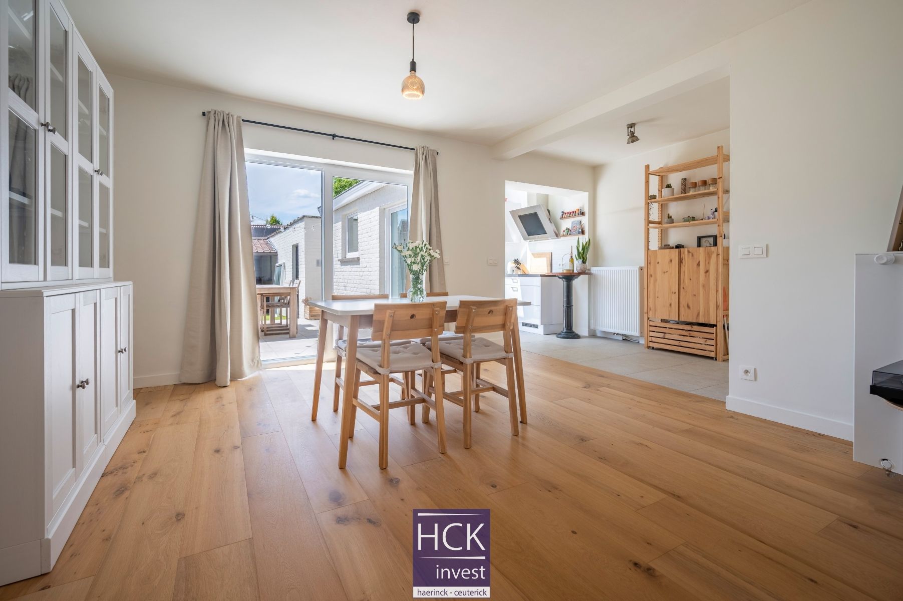 ZULTE - Gerenoveerde & energiezuinige woning op rustige ligging !! foto 6