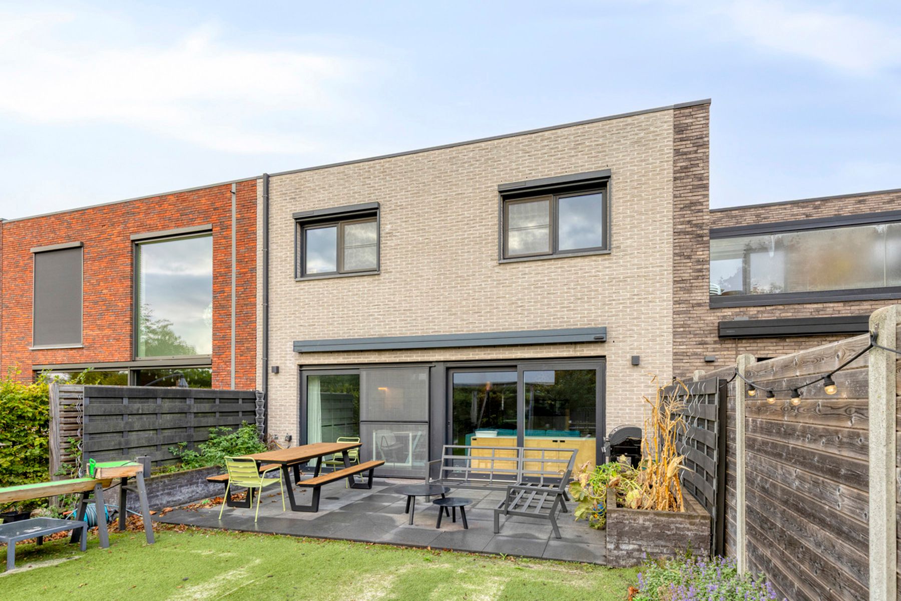 Energiezuinige gezinswoning met zuidgerichte tuin en dubbele oprit foto 17