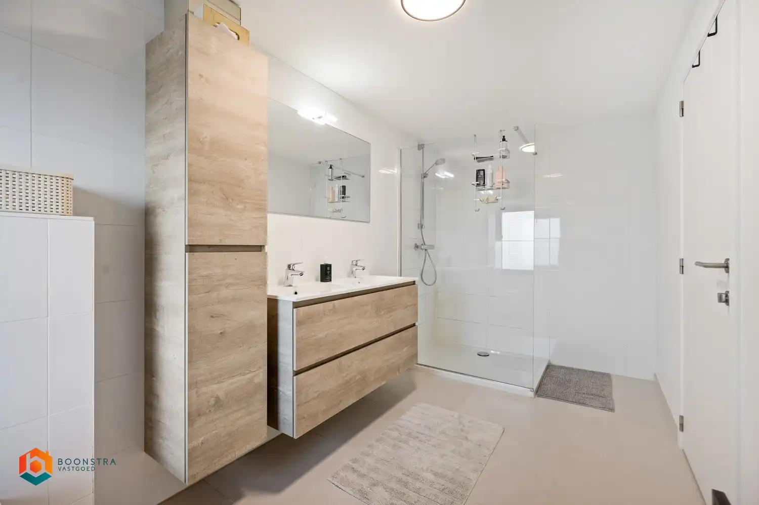 Volledig gerenoveerde woning (2020) met 2 slpkrs te Baal foto 10