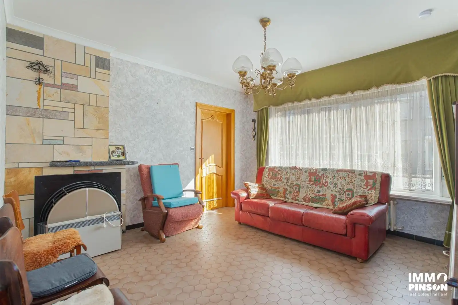 Woning met potentieel in dorpscentrum foto 5
