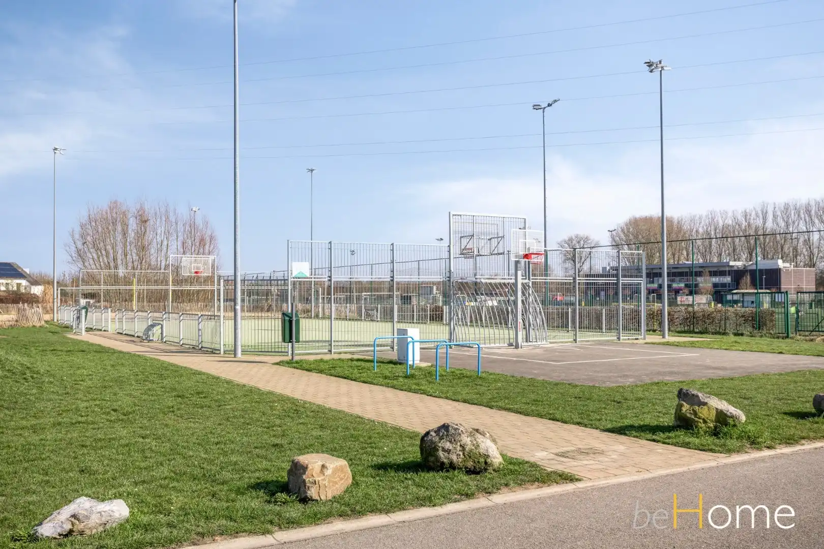 Lichtrijk 2-slaapkamerappartement met groot terras op de 1ste verdieping foto 24