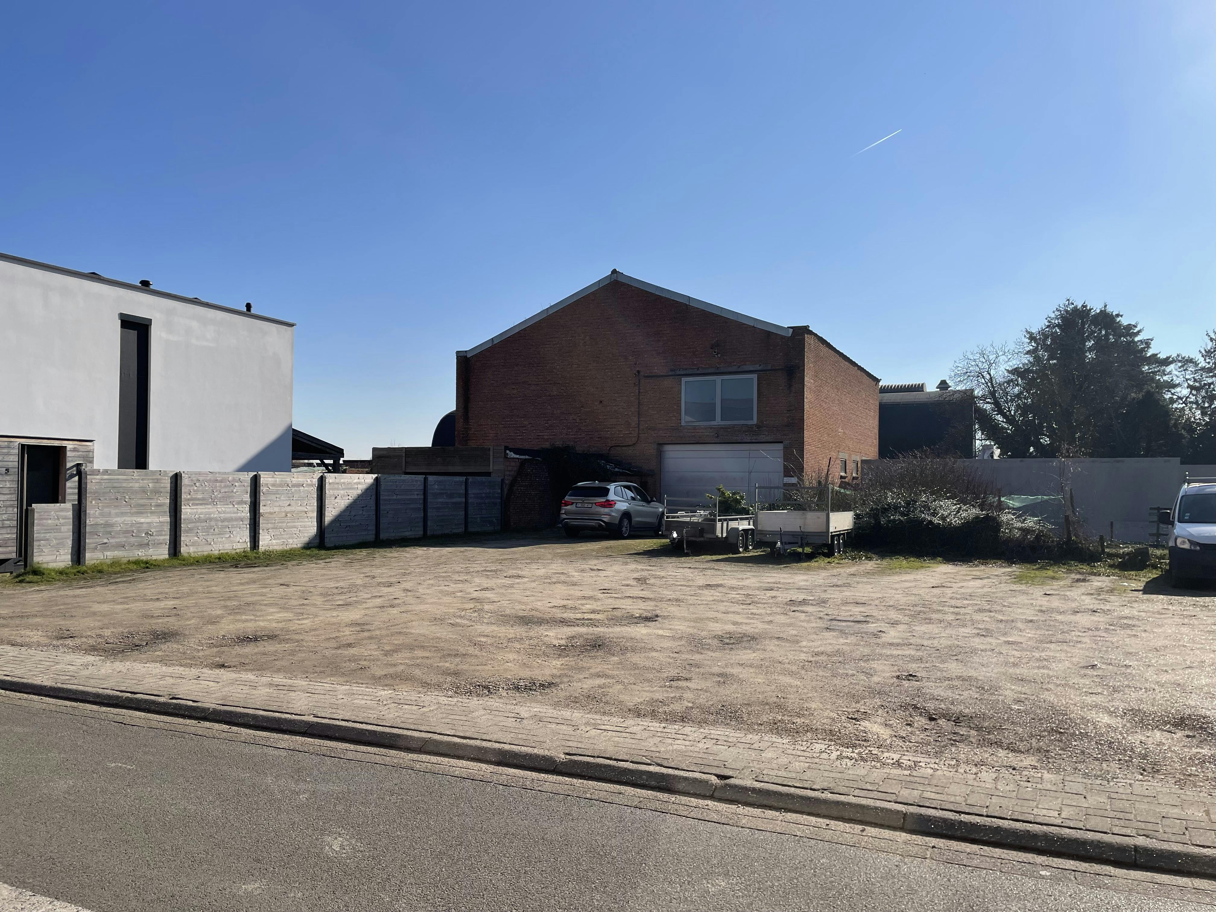 Projectgrond voor woningbouw met opslagplaats foto 5