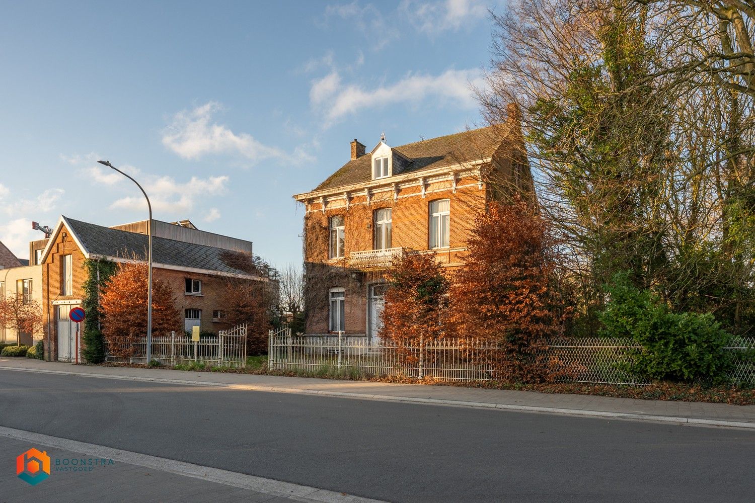 Prachtige en unieke villa (252 m² bewoonbaar) op een perceel van 2.675 m² te Putte foto 2