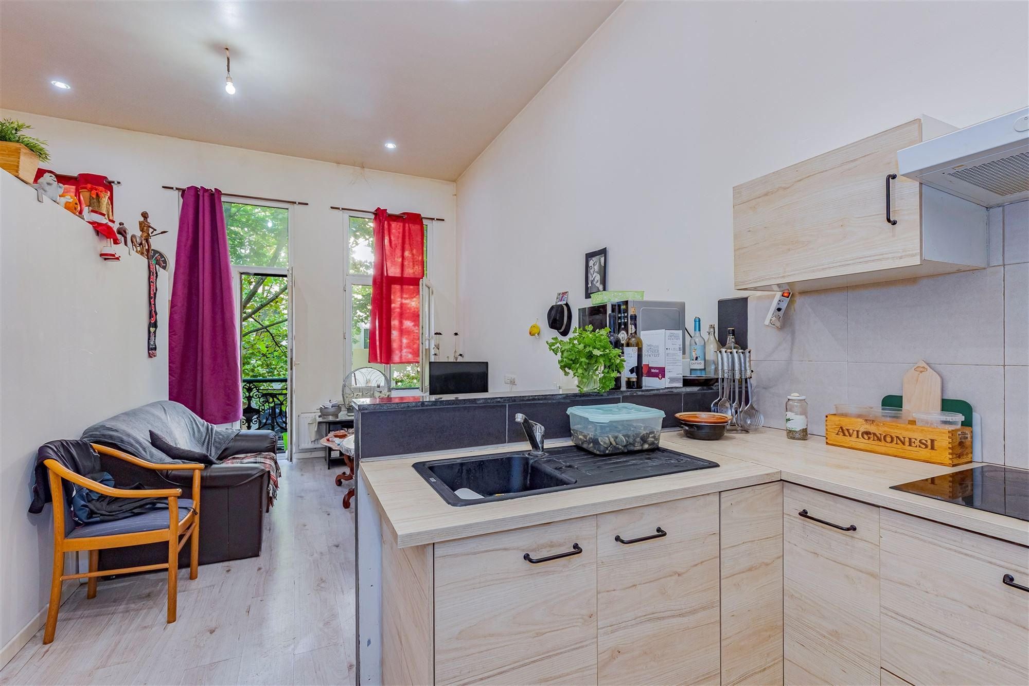 Woning opgedeeld in 4 verhuurde appartementen foto 10