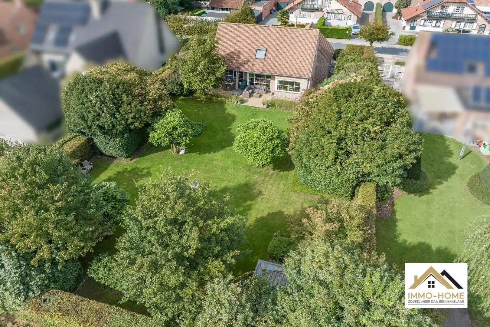 Prachtige woning met breed uitzicht op de tuin foto 24