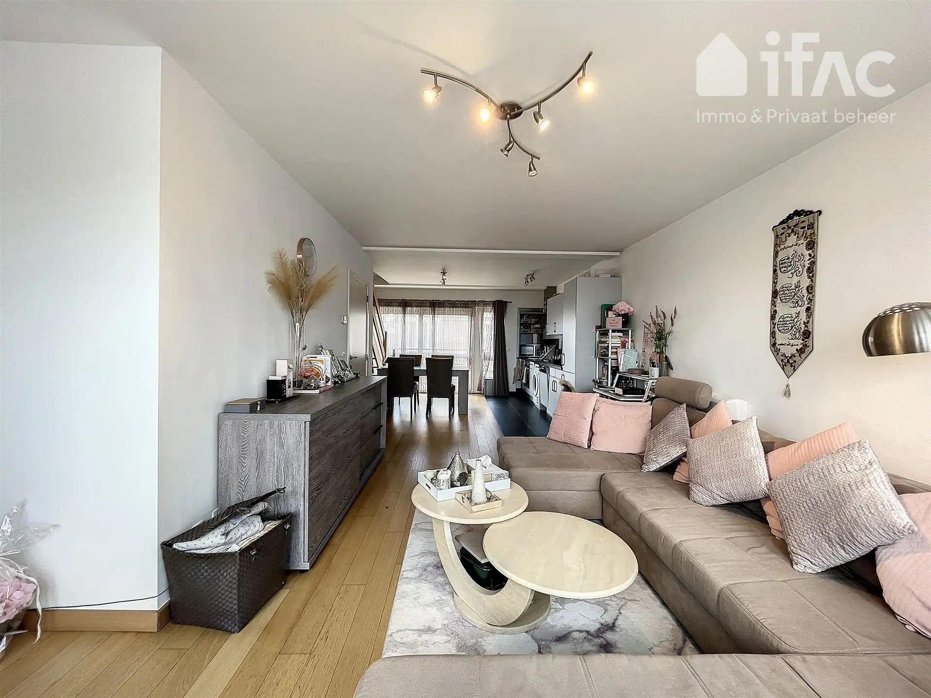 Duplex appartement met ondergrondse parkeerplaats foto 2