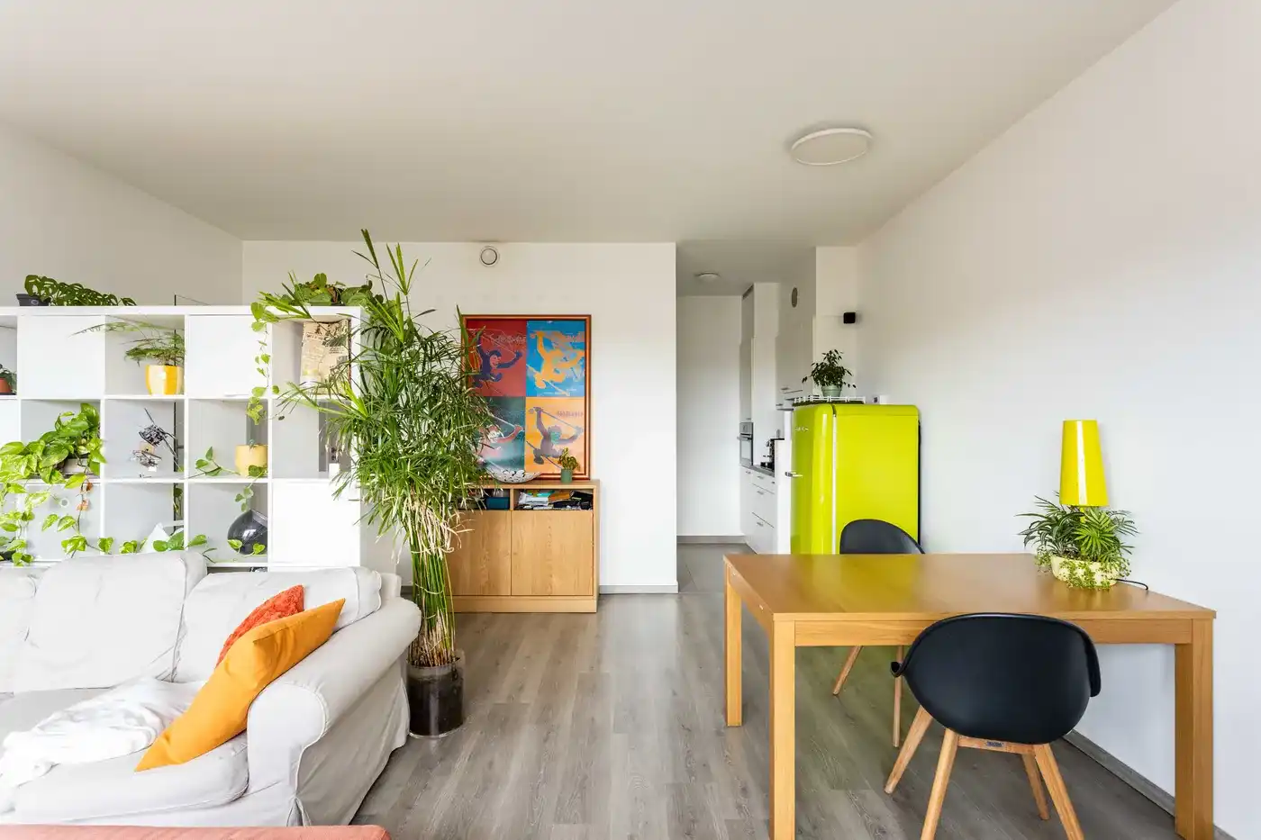 Instapklaar appartement met zuidgericht terras en staanplaats in centrum Kortrijk foto 6