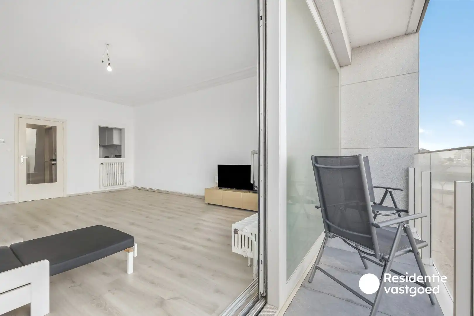 Gerenoveerd 2-slaapkamerappartement met terras op topligging aan de Haven van Blankenberge foto 7