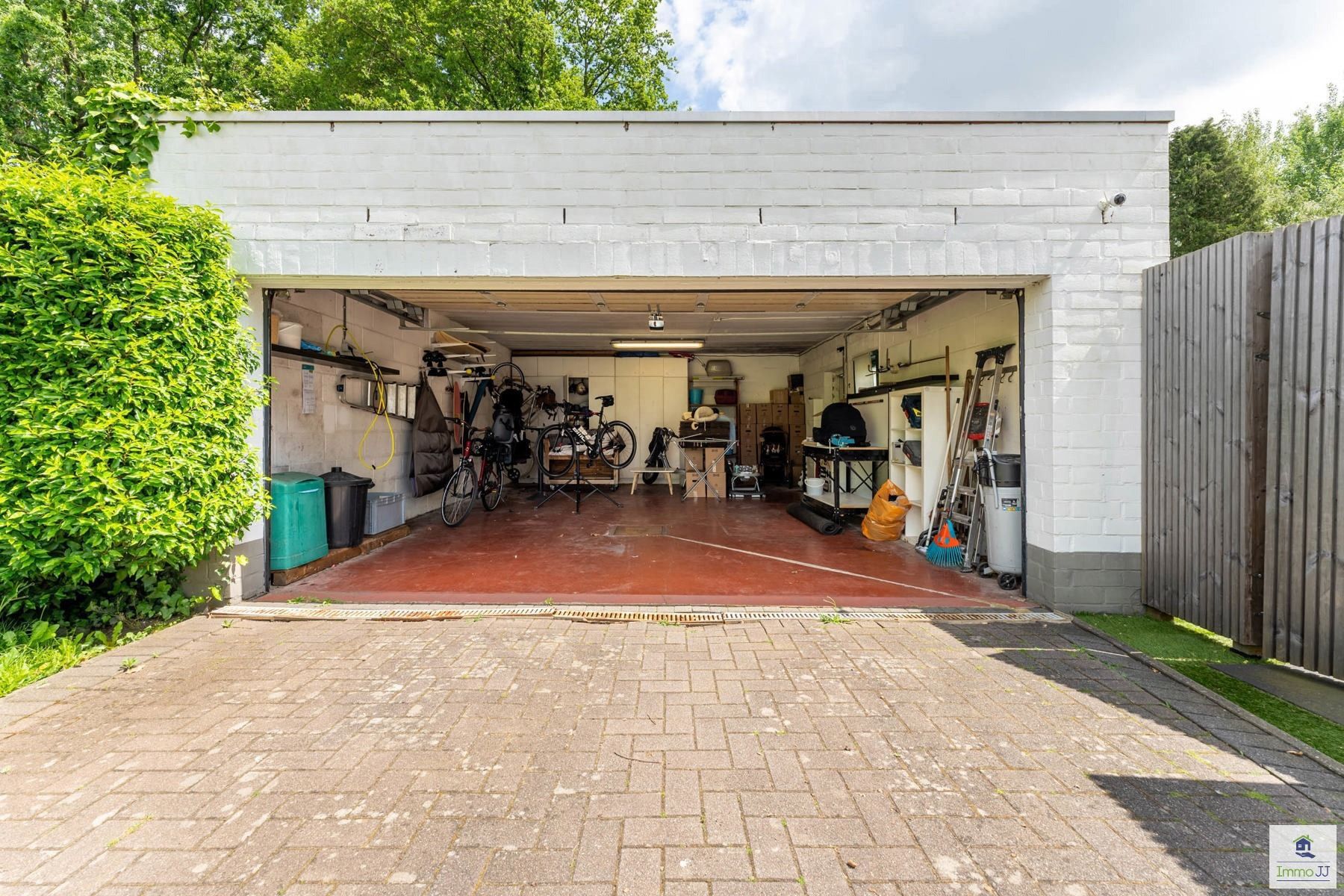 Charmante woning met zwembad  foto 42