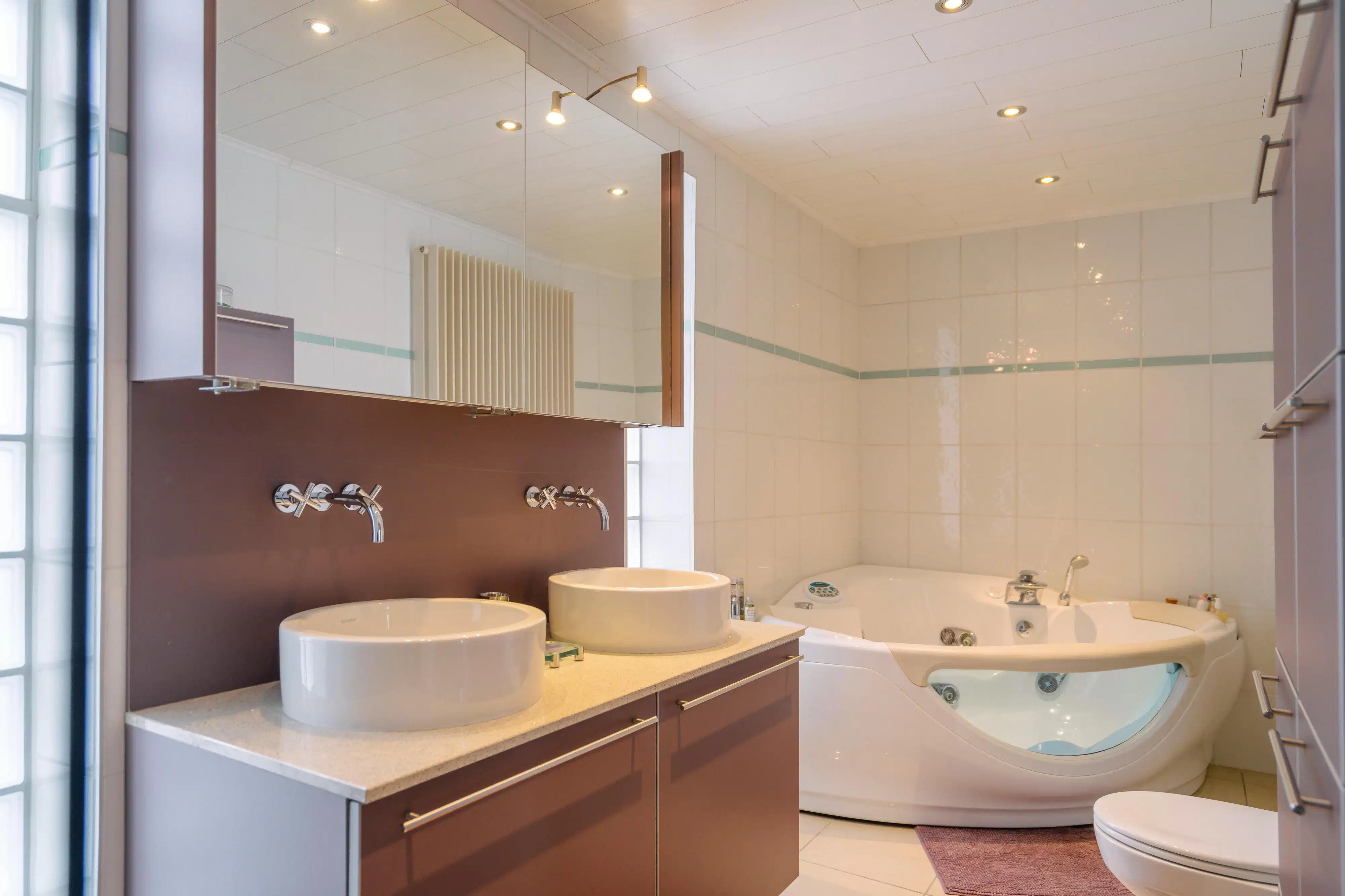 Exclusieve instapklare villa met ruime tuin in Oostduinkerke foto 23