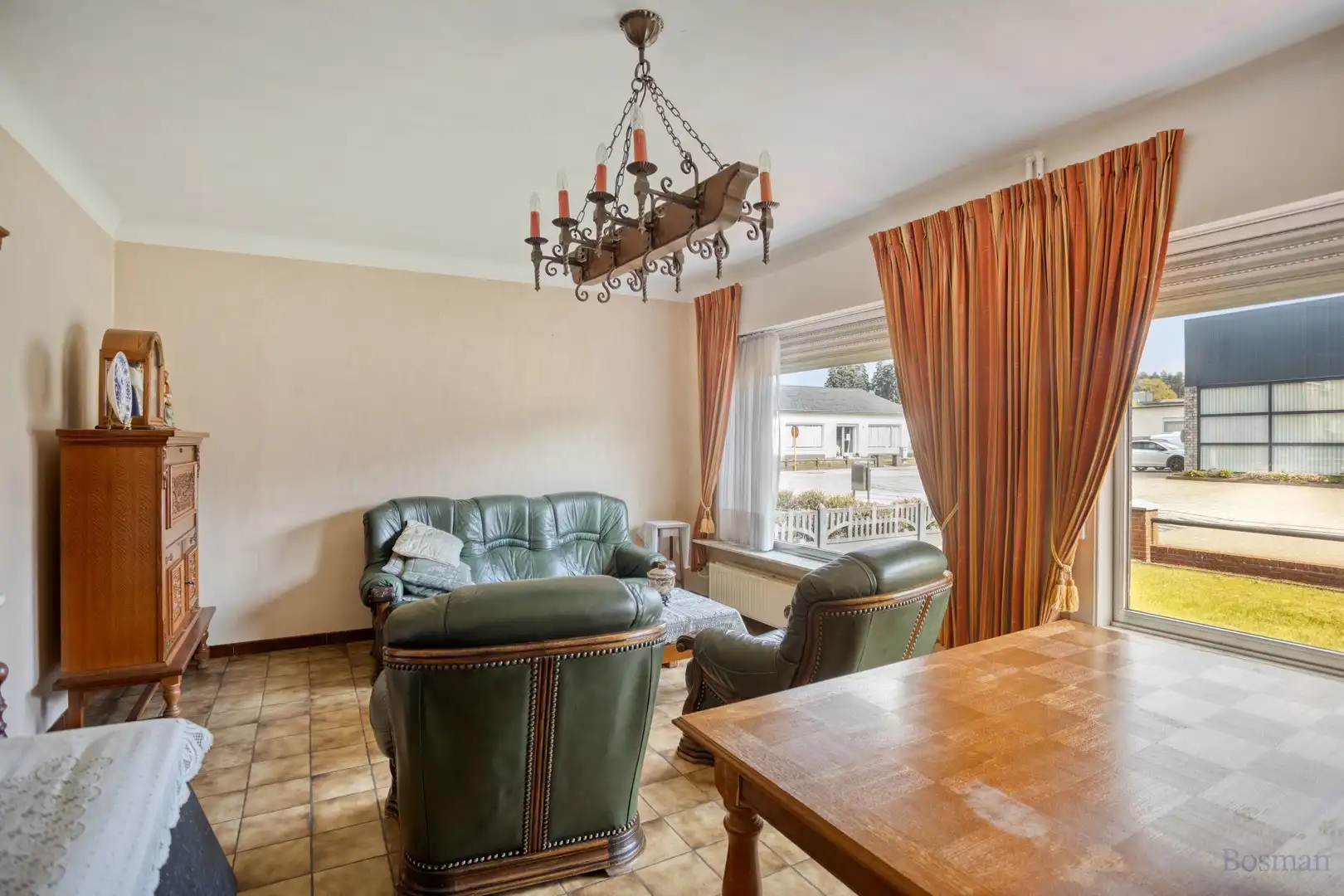 Halfopen woning te koop in centrum Averbode foto 2