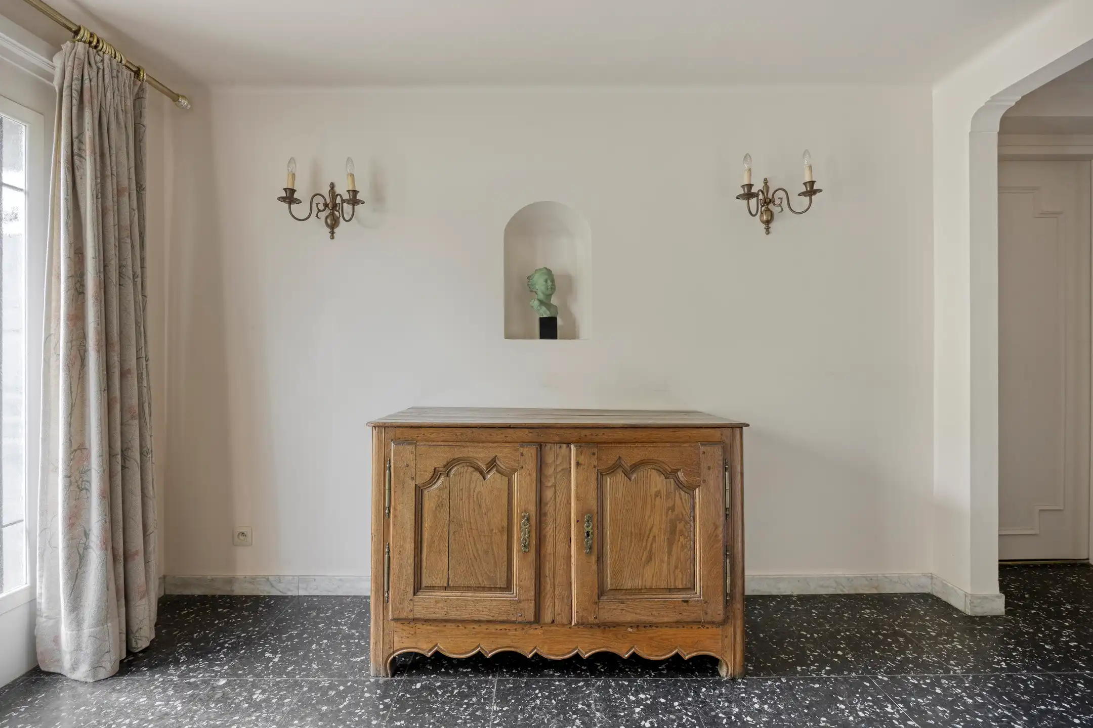 Authentieke villa met 3 kamers, garage en prachtige tuin! foto 5