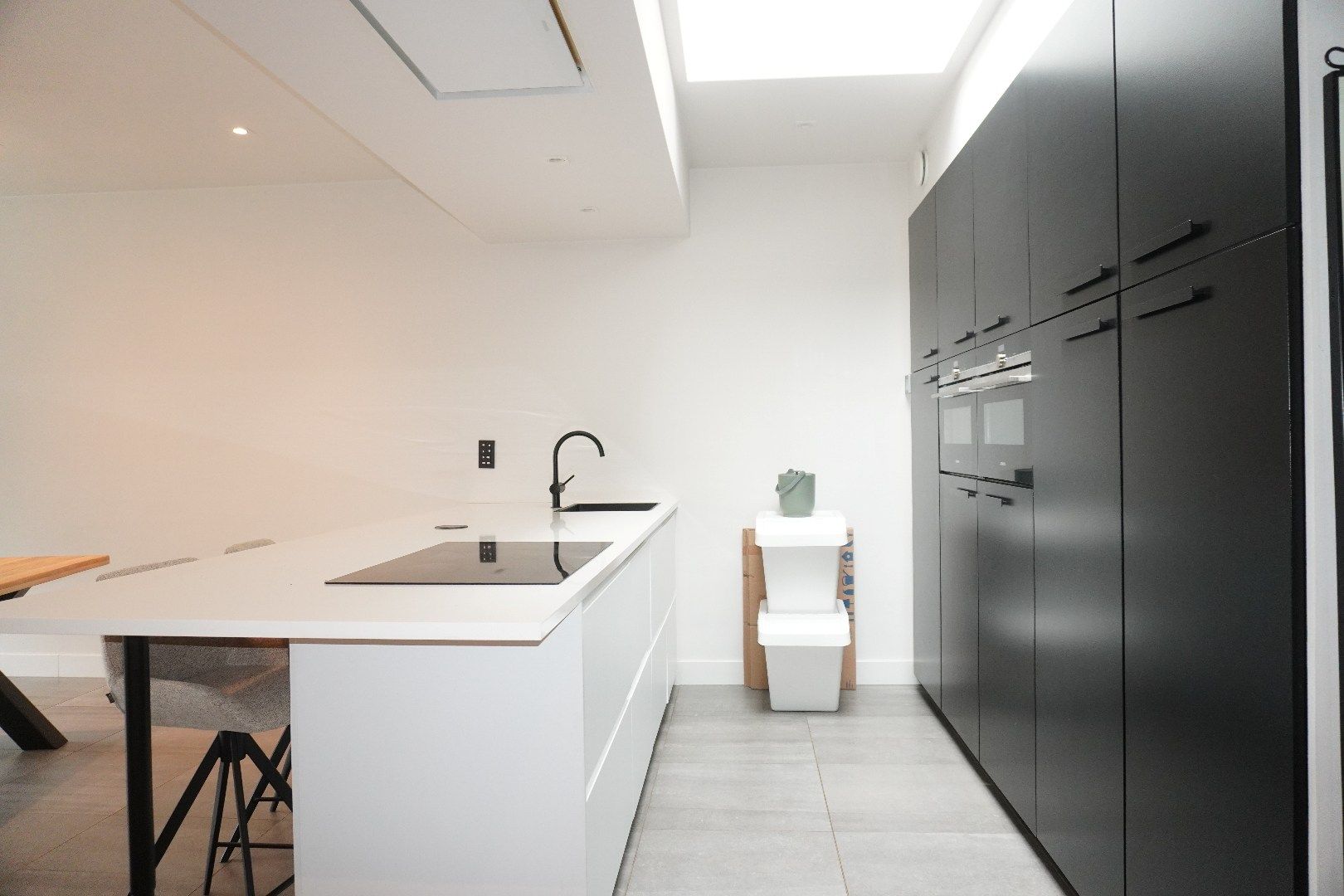 Rijwoning te Lokeren met tuin en garage foto 4