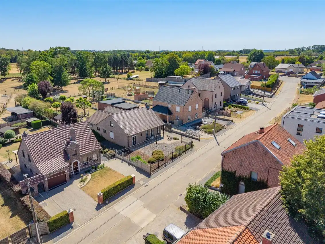 Verzorgde landelijke woning met 3slk op boogscheut E314 foto 34