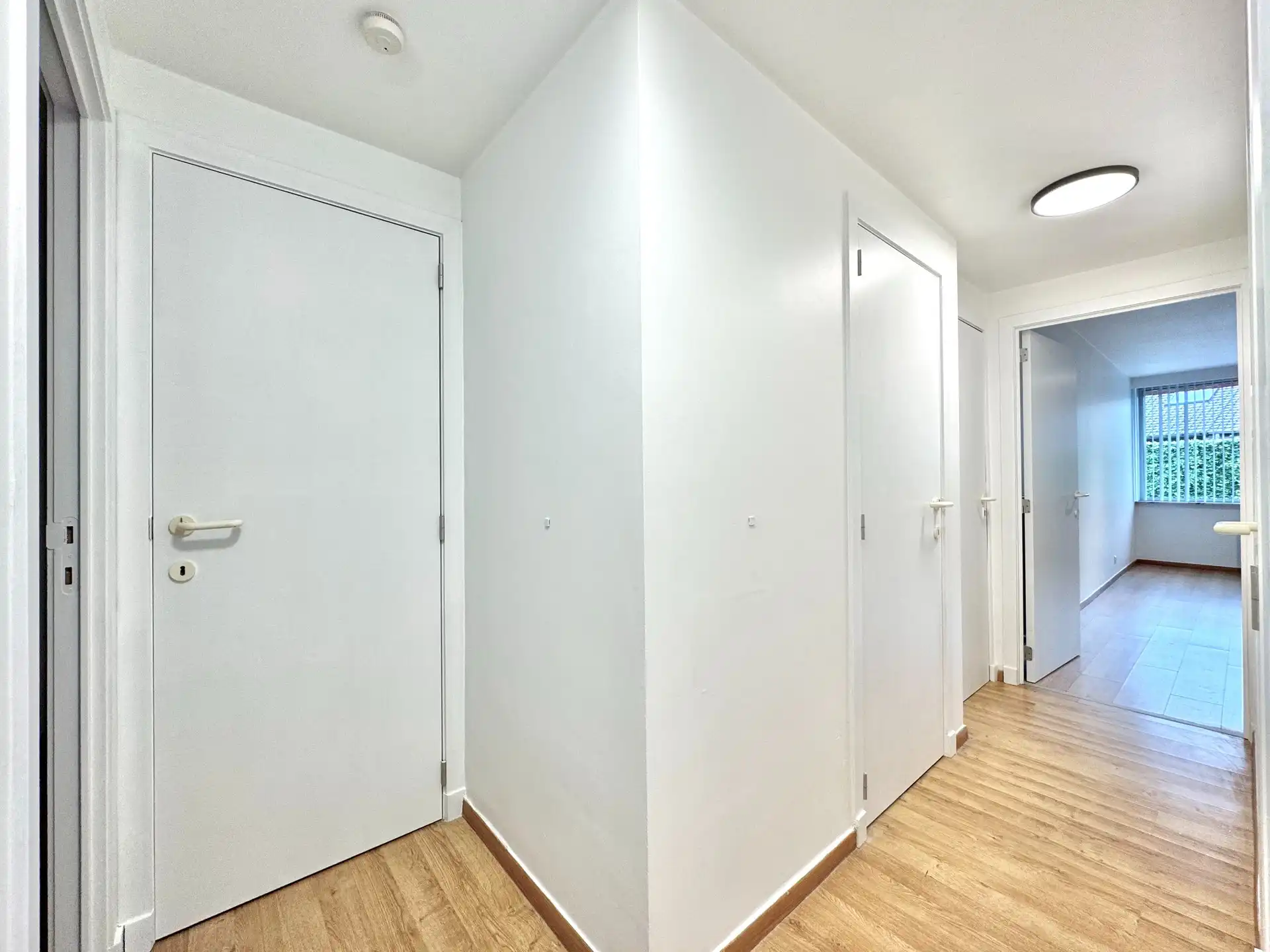 GELIJKVLOERS APPARTEMENT CENTRUM WAREGEM | 1 SLPK foto 6