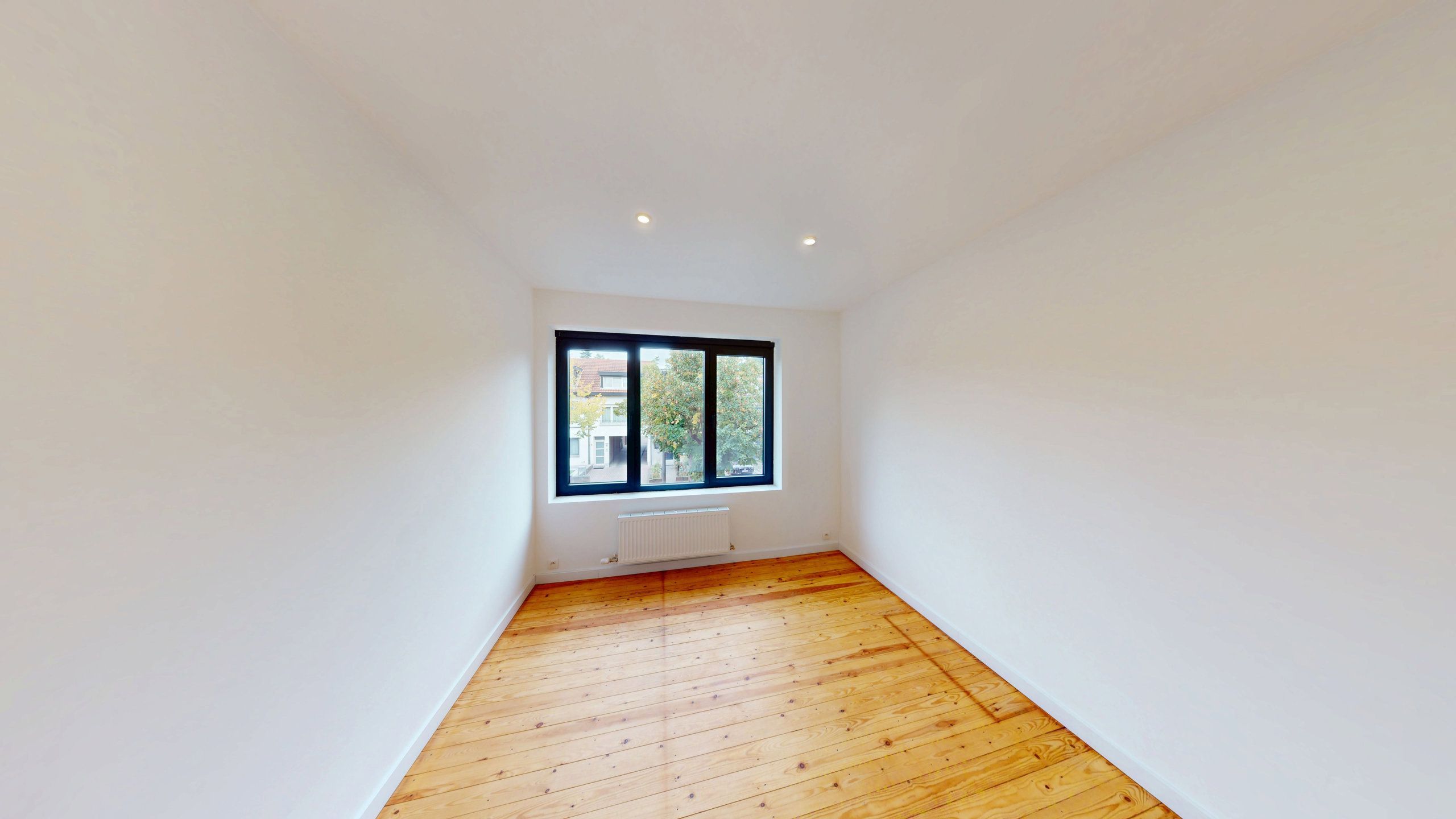EKEREN - Gerenoveerd huis met zonnige tuin  foto 13