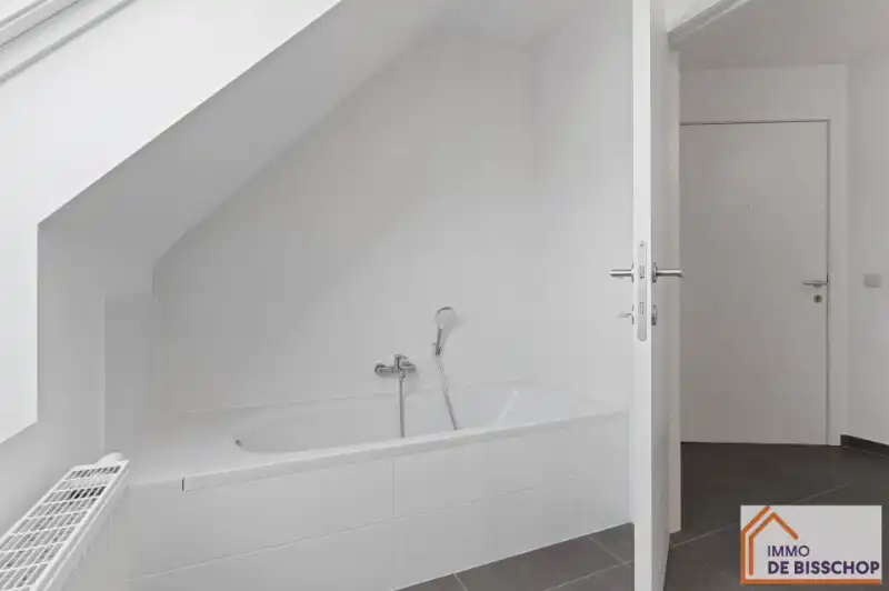 Prachtig duplex appartement met 3 slaapkamers, 2 badkamers en mooi zonneterras foto 4