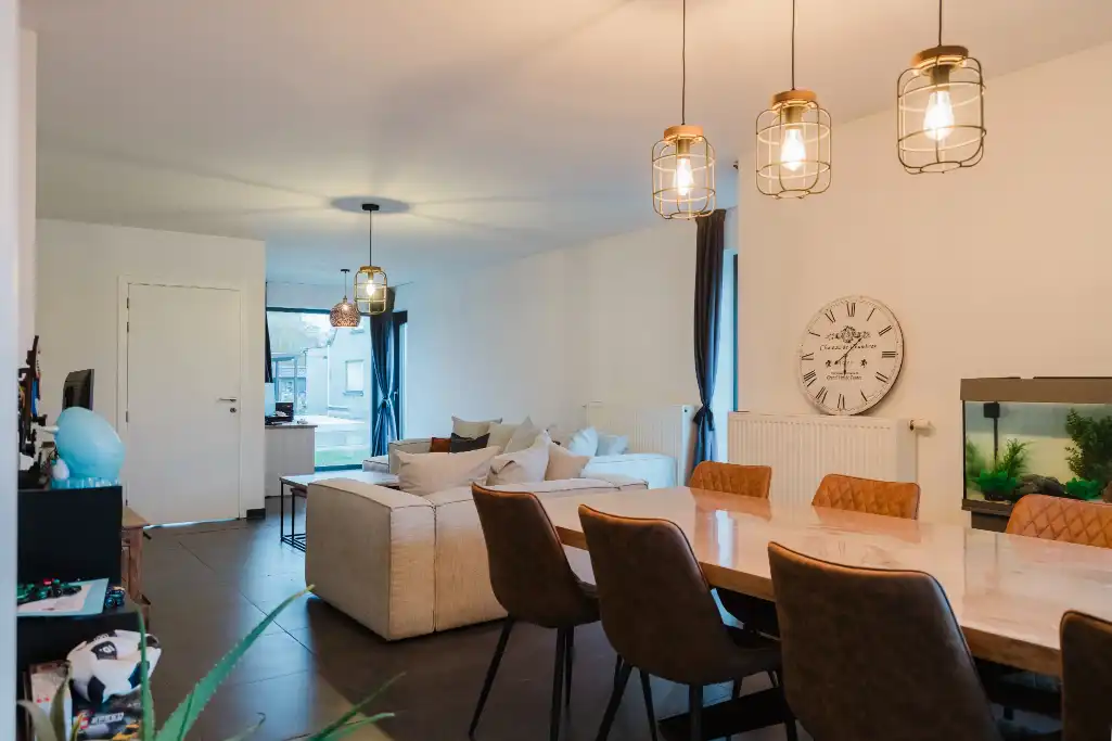 Kwalitatief gebouwde gezinswoning te Oekene foto 5