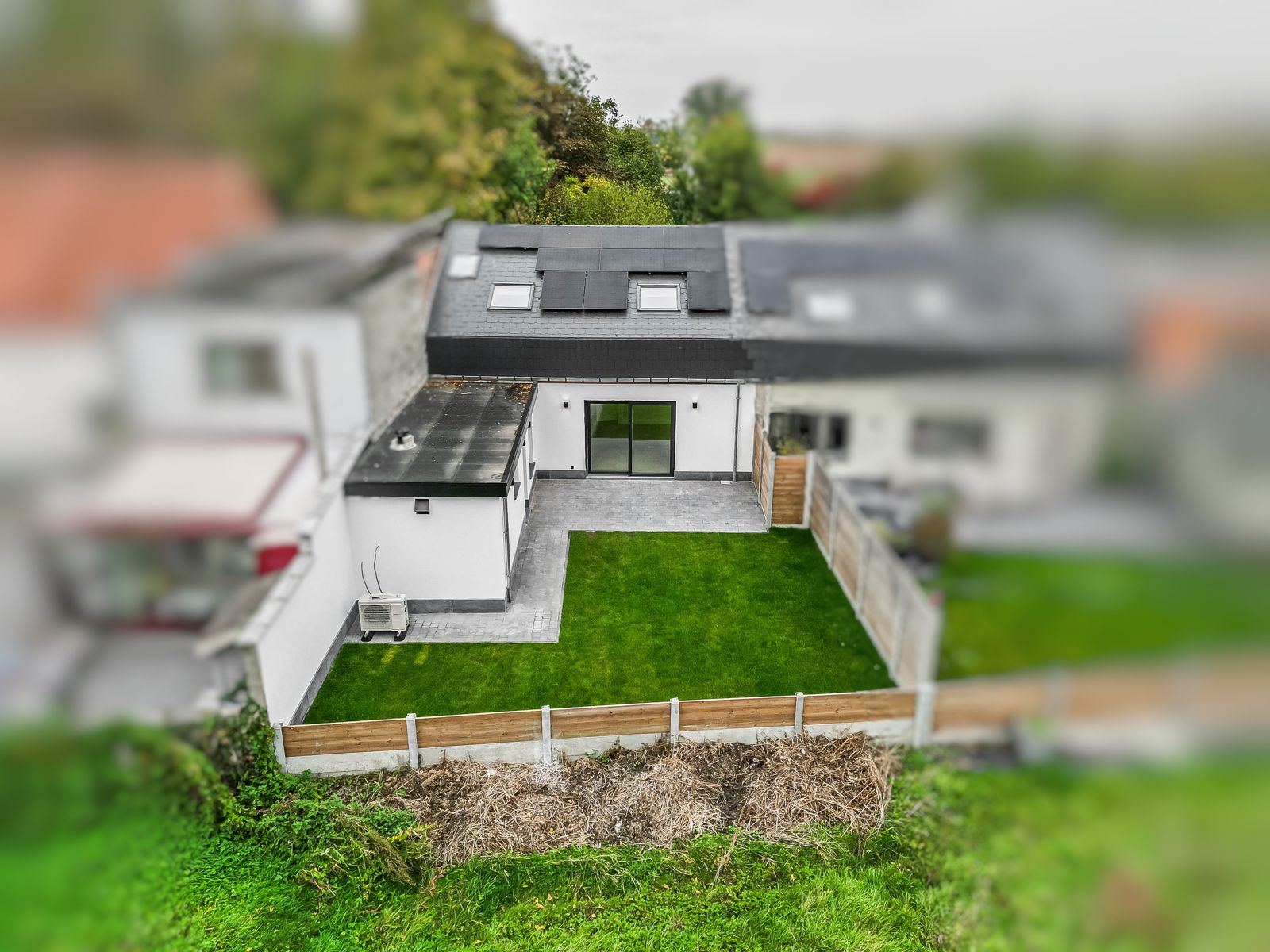 Volledig gerenoveerde en energiezuinige rijwoning te Imde (Meise) foto 6