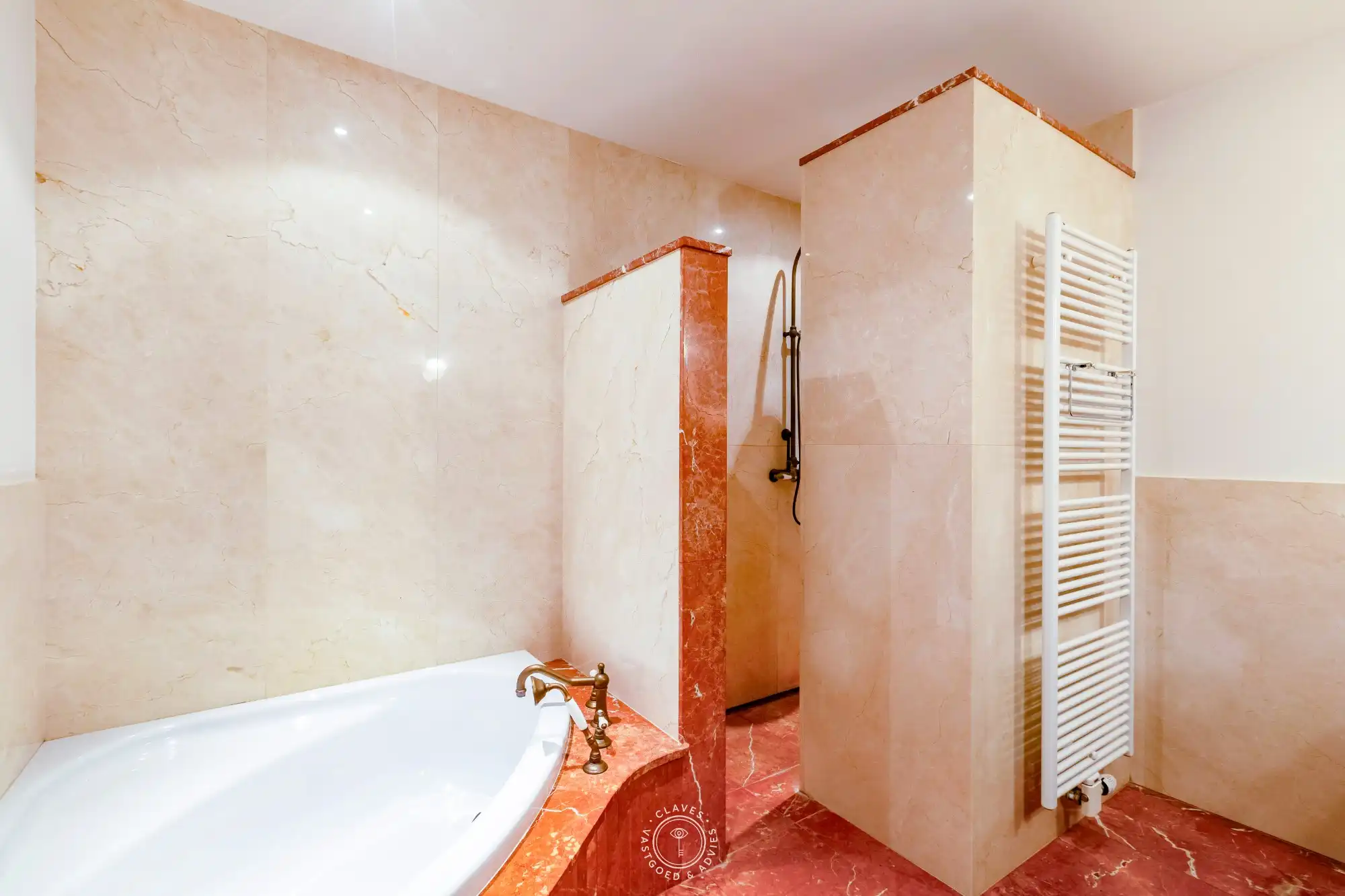 Kwalitatief appartement met inpandige garage én ruim terras foto 16