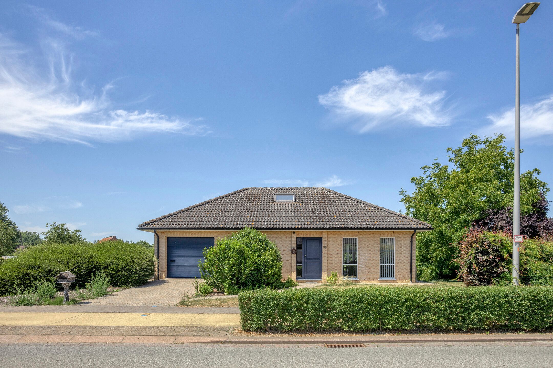 Gelijkvloerse, instapklare woning met ruime zolder foto {{pictureIndex}}