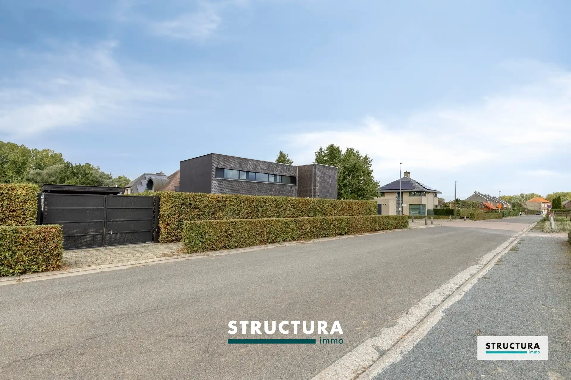 Instapklare open bebouwing met 3 slaapkamers in rustige, doodlopende straat te Mollem! foto 2