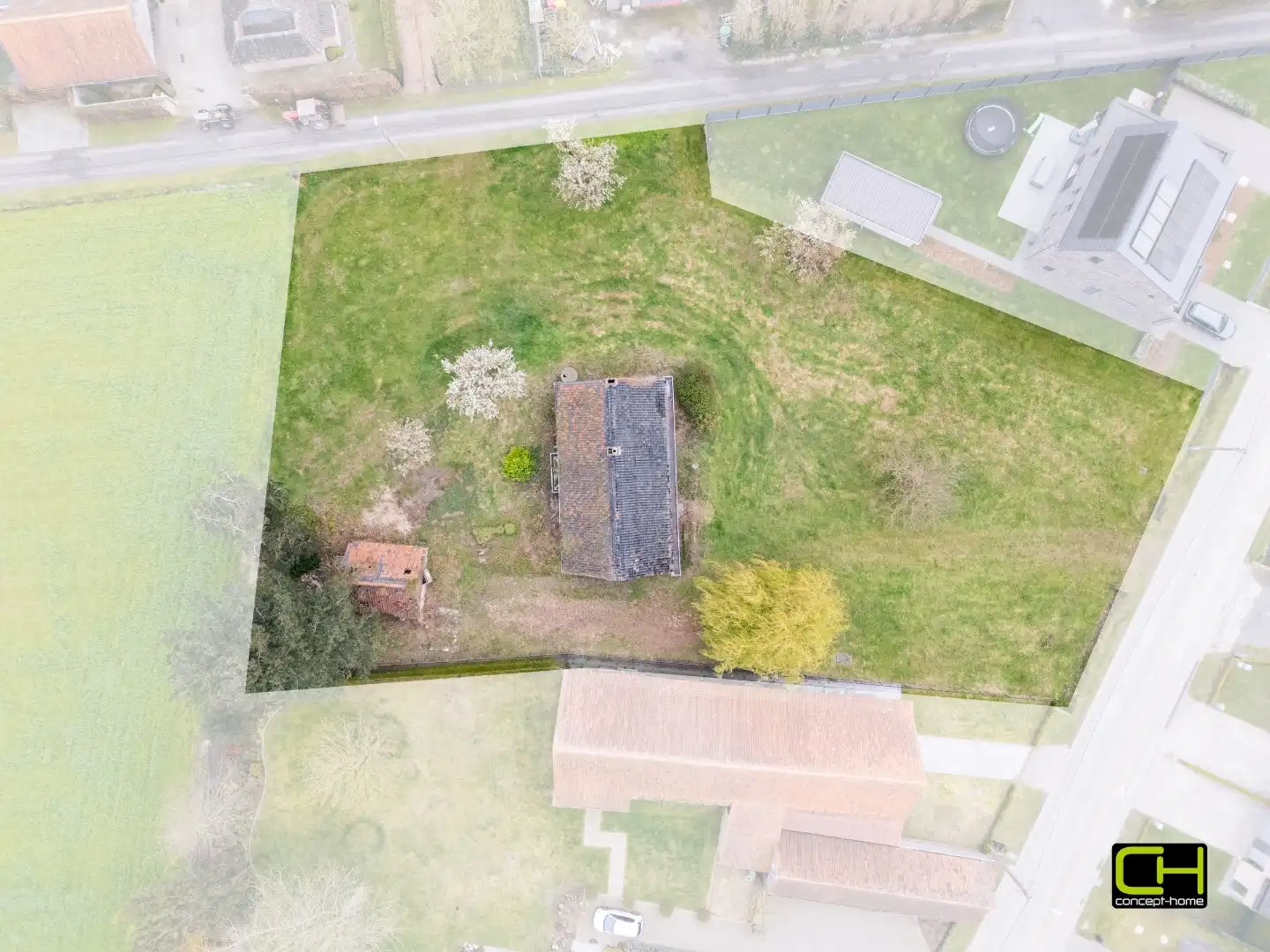 Karaktervolle hoeve met uitzonderlijk renovatiepotentieel op ruim perceel van 2.827 m² te Evergem foto 3