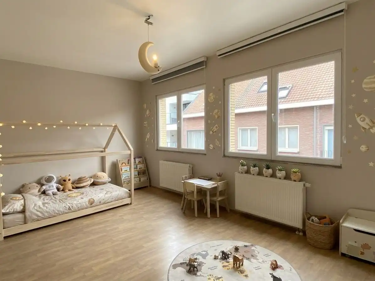 CENTRAAL GELEGEN RIJWONING MET 2 SLAAPKAMER EN KOER foto 12