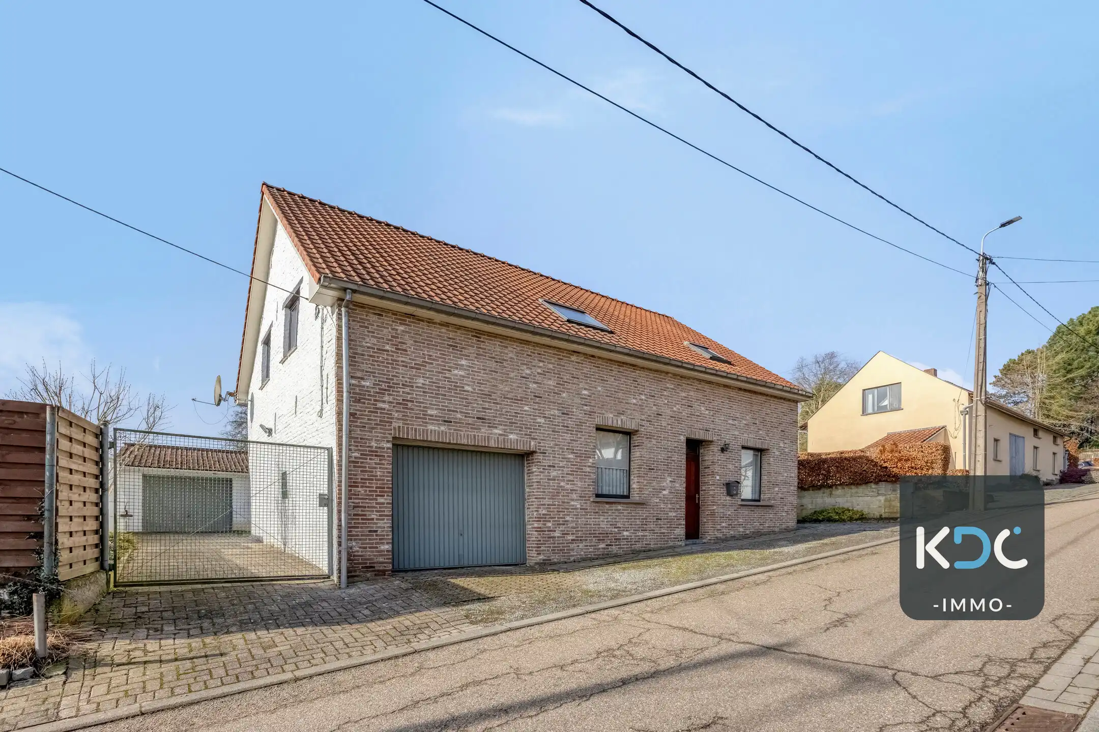 Hoofdfoto van de publicatie: Te koop