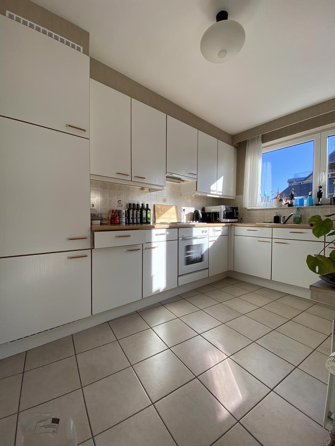 Appartement met 2 slaapkamers en 2 terrassen te Koekelare  foto 8