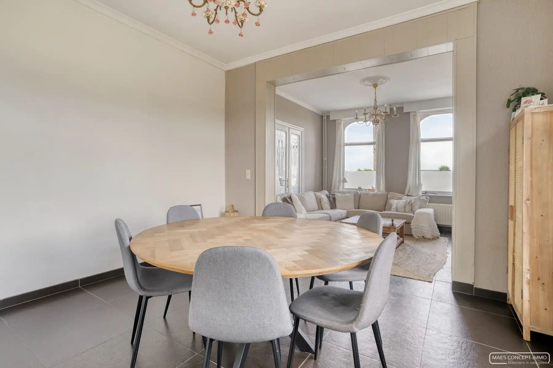 Karaktervol herenhuis te koop in Waregem met bijgebouw op 750 m² foto 7