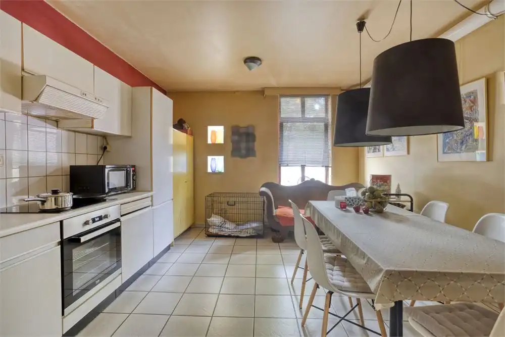 Gelijkvloers appartement in kleine residentie foto 5