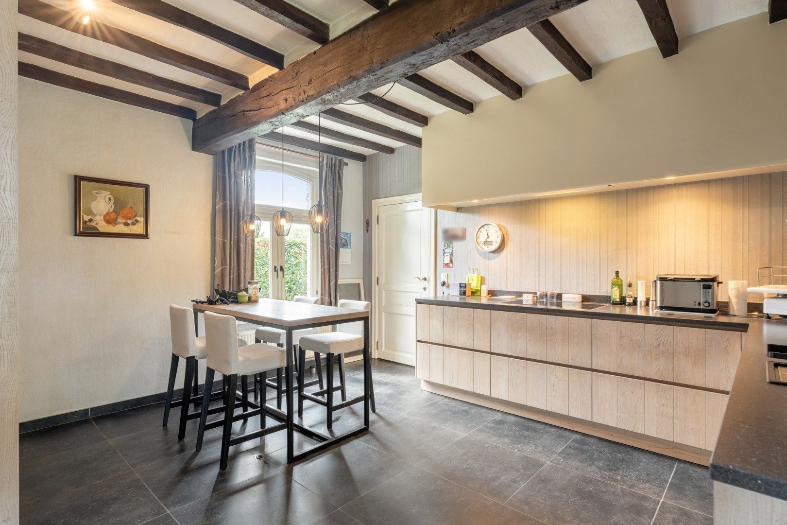 Ruim, karaktervol landhuis met parkachtige tuin op perceel van 16a29ca. foto 18