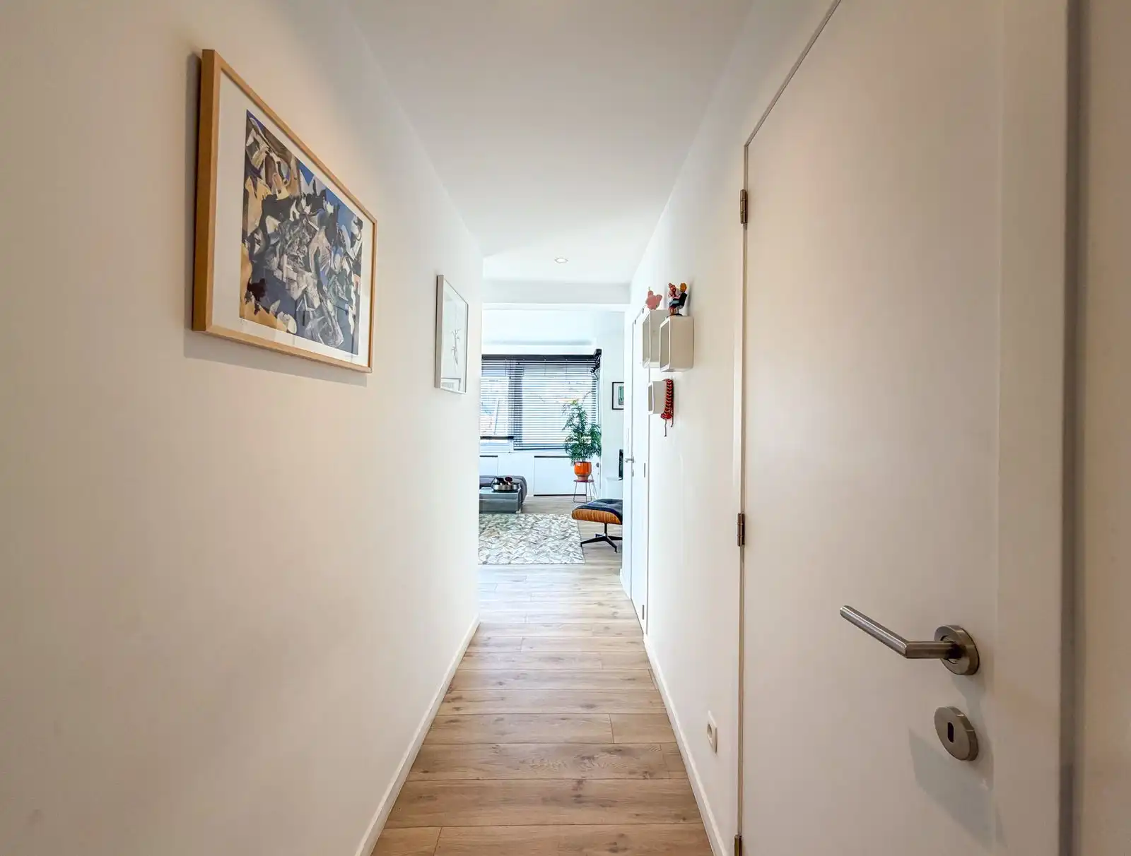 Zonovergoten én gerenoveerd appartement met 2 slpk aan de Groentemarkt in Oostende. foto 6