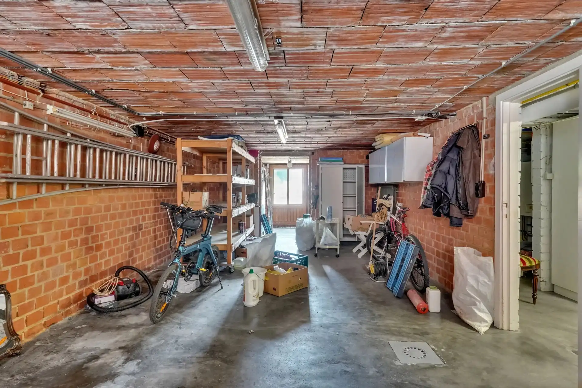 Ruime woning met centrale ligging foto 17