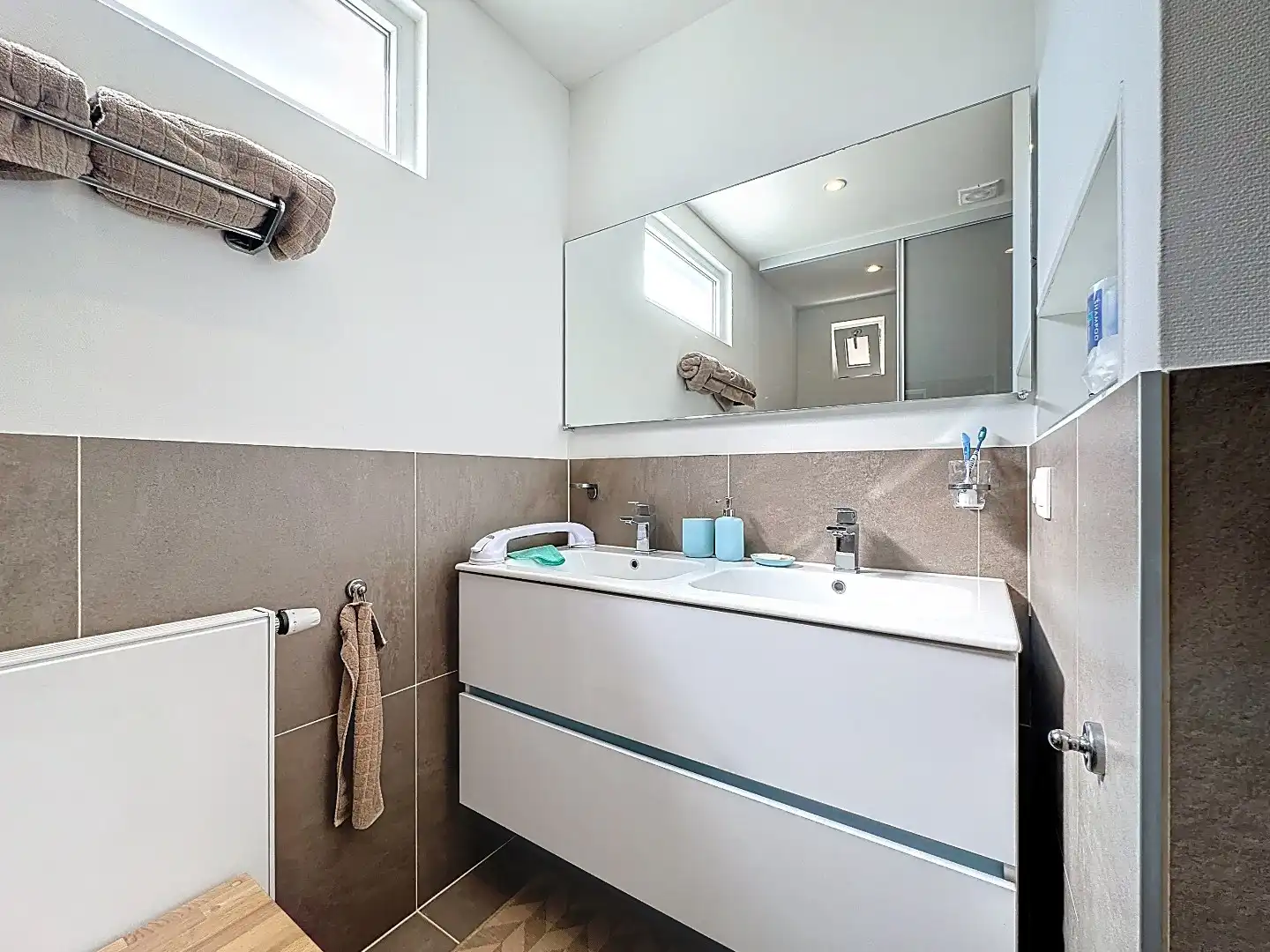 Charmante woning met verrassend veel ruimte en comfort. foto 17