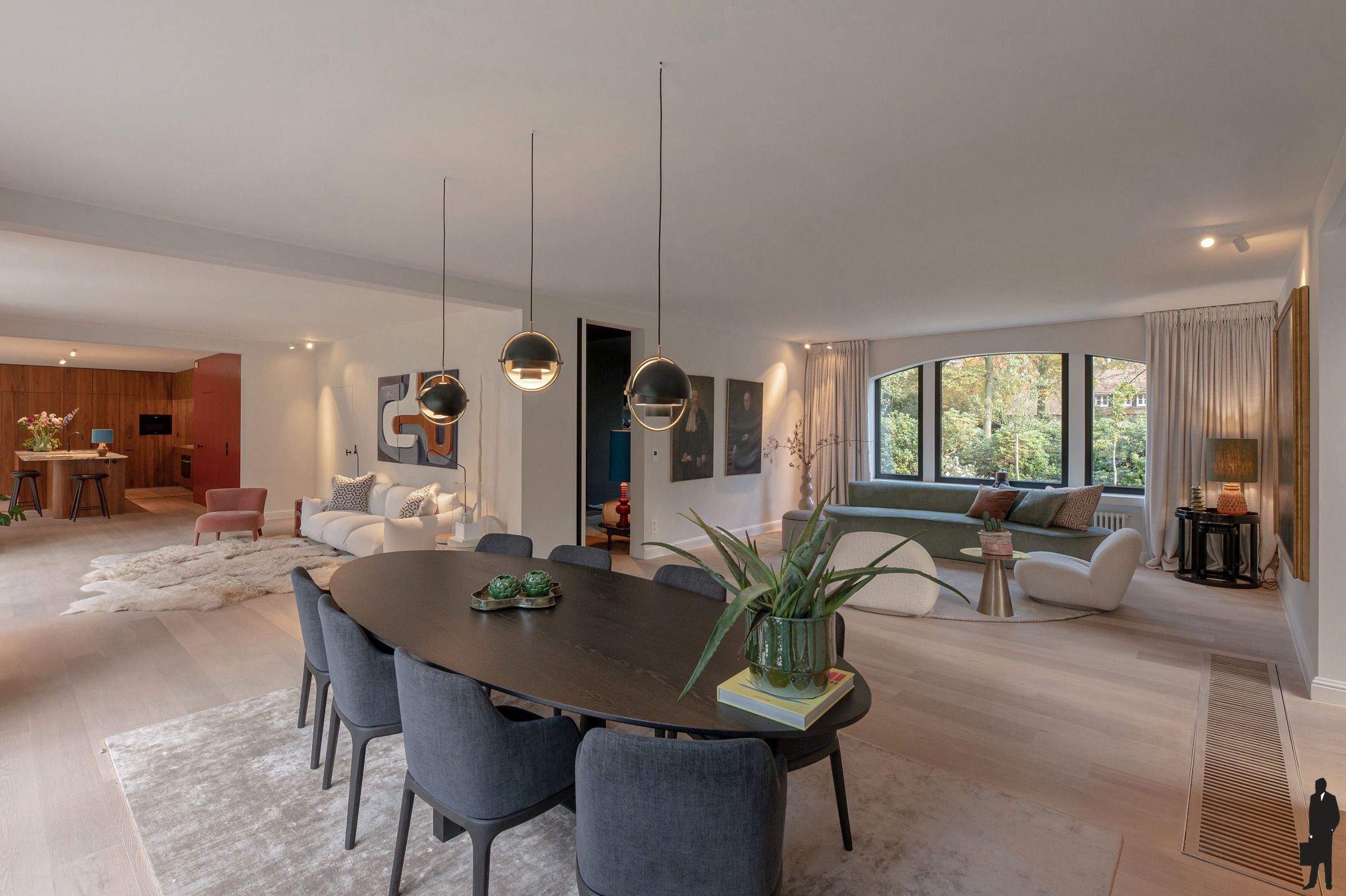 Prachtige recent totaal gerenoveerde villa op ca. 9.568 m² foto 9